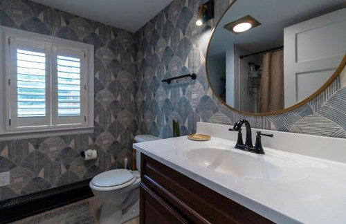 Quiet Cottage In The Woods, with Hot Tub! - Foto 18