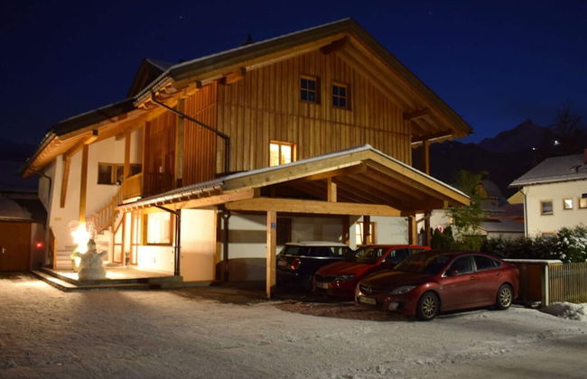 Pleasant Holiday Home With View - Foto 23