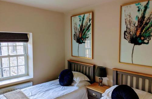 The Saddle Room - Photo 23