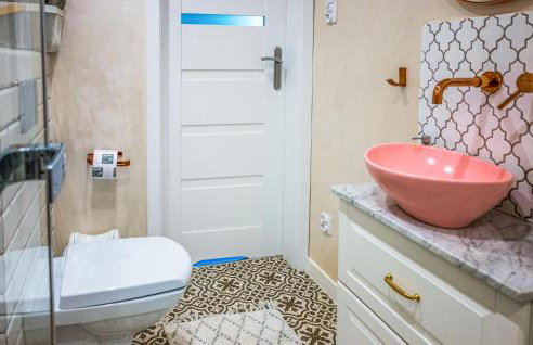 Holiday Home Right on the Lake, Sauna, Jacuzzi - Foto 38