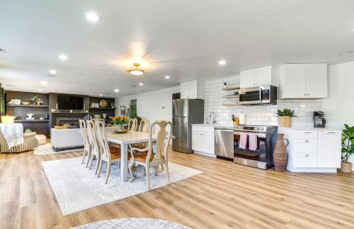 Private Pool and Hot Tub Luxe Unit Near UTA Train! - Foto 3