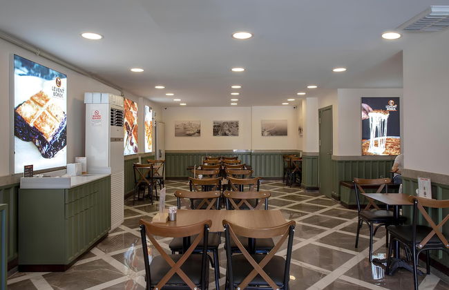 La Vie Suit Hotel - Photo 28