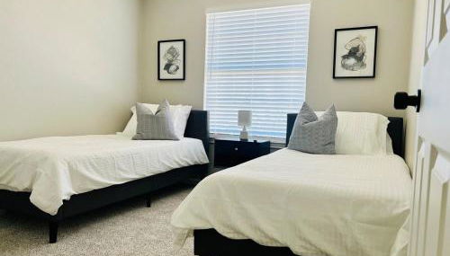 6 Bedroom Home with Pool, Centrally Located - Foto 3