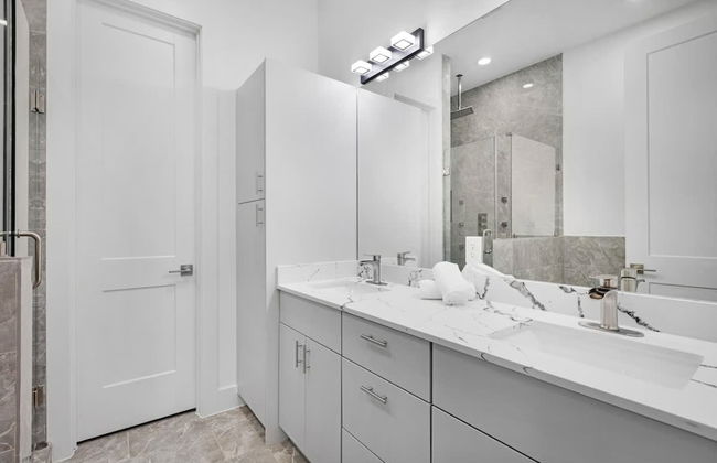 Luxurious 3 Bed3 Bath Near Downtown Houston - Foto 18