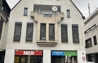 Modernes Apartment mit Balkon, Parkplatz, Waschmaschine für 4-5 Gäste - Foto 10