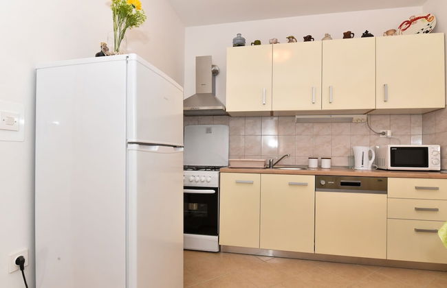 Holiday Home in Veli Iz With Fenced Garden - Foto 7