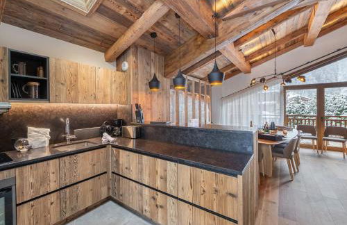 Chalet spacieux à Courchevel avec piscine et sauna - FR-1-568-27 - Foto 9
