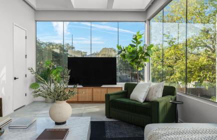 Luxe 9BDR Retreat w Putting Green Game Room Bouldin Collective by AvantStay - Foto 9