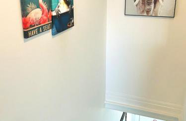 Ideal 4 Bed Home sleeps 7 Nr Middlebrook Stadium - Foto 32