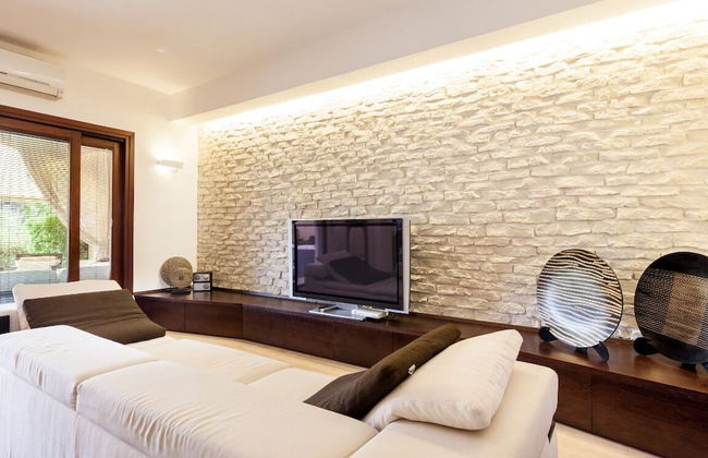 Beautiful Luxury Villa Located in Villasimius Near the Beaches - Photo 36