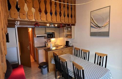 Appartement 3 pièces, mezzanine, 6 pers, proche remontées mécaniques, WiFi - FR-1-676-66 - Foto 1