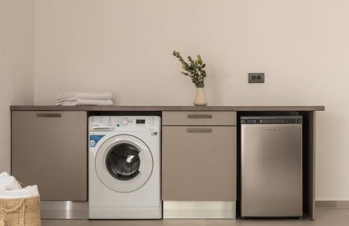 Amalthia Villa, Heated Pool & Walk to the Beach, By ThinkVilla - Photo 47