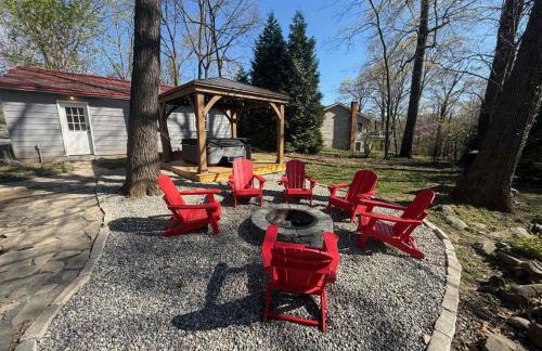 Cabin w River Access Fire Pit Grill WiFi & More - Foto 56