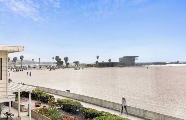 Shoreline by Avantstay Spectacular Beachfront Home w/ Fire Pit, Spa & Pool Table - Foto 23