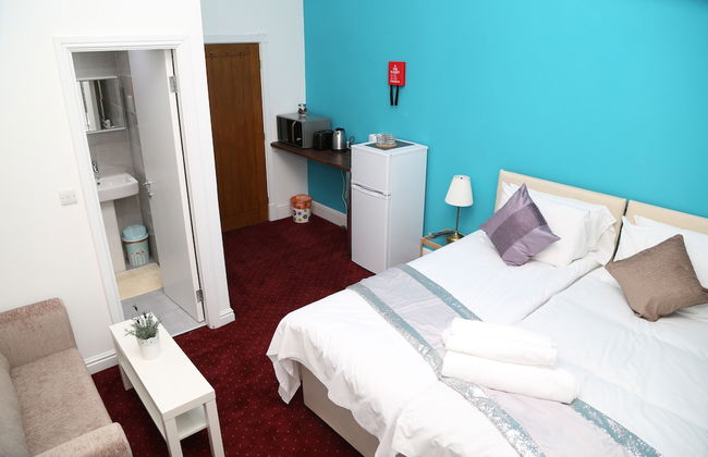 Birmingham Central Station Apartment - Photo 6