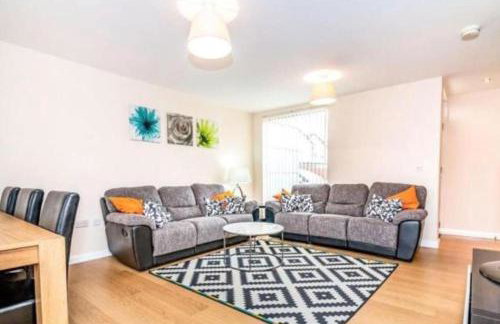 3-bedroom house - car parking - air conditioning - Foto 1