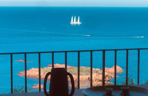 Belle Villa VUE MER EXCEPTIONNELLE PISCINE PRIVÉE 3 mn PLAGES et CALANQUES - Foto 4