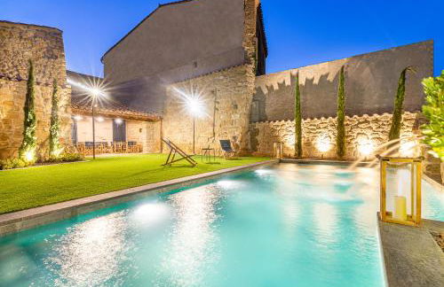 Boutique Palacio Condes de Cirac - Photo 31