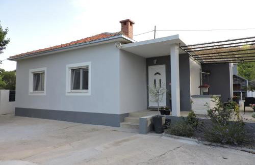 Holiday home "Olive tree", with pool - Best Host 2025 - Foto 17