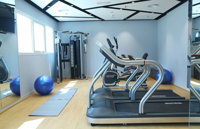 Tulip Al Barsha Hotel Apartment - Photo 17