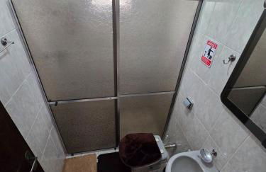 Casa ampla mobiliada com estacionamento para até 5 veículos - Foto 29