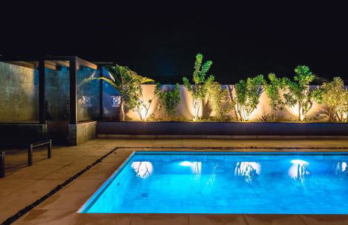 JQY Beach Flats - 950m da Praia - Garagem subterrânea - Estação de carregamento para veículos elétricos - Foto 47