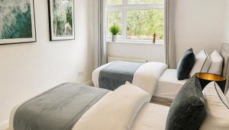 Kempston Home Sleeps 7-9 Long Stays Parking - Foto 4