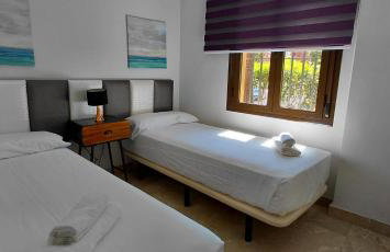 Apartamento de tres dormitorios muy espacioso con jardines y piscinas - Foto 20
