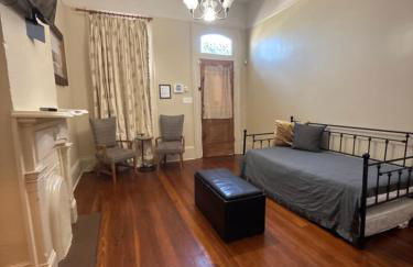 2038 Iberville Studio Rear 2BD - Foto 28