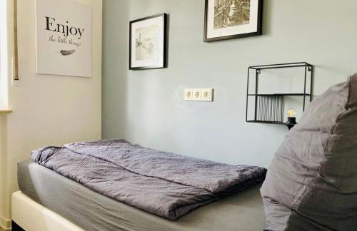 Living at Saarpartments -AdultsOnly- 2 Bedrooms, Kitchen - Business & Holiday Apartments for Long- and Short term Stay, 3 min to Train Station, Secure E-Bike Parking! - Foto 9