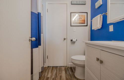 The Turtle House- Quiet complex, 2 BR/ 2 BA - Photo 14