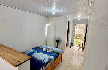 Kitnet a 150m da praia com Ar Condicionado - Foto 2