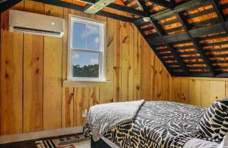 Charming 2BR with Fire Pit on Farm - 10 Min to Wharf - Foto 28