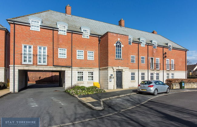 Doncaster Ground Floor Apartment - Photo 1