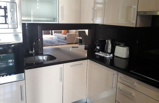 Beach Apartment With Spa & Gym - Photo 3