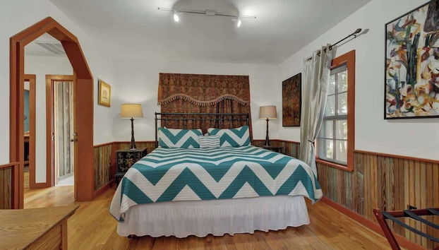 Nandina Cottage Hot-tub Four Minutes to Marktplatz! - Foto 3, Habitación