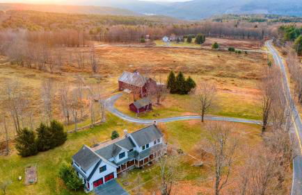 Catskill Park Farm by Avantstay Huge Yard, Fire Pit Near Windham Ski Resort - Foto 88