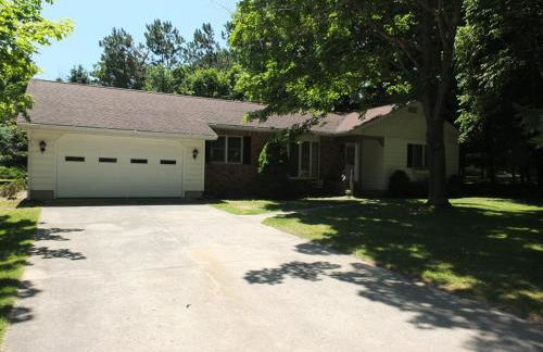 The Maple Cottage - Walk to Beach & Lake Michigan - Foto 6