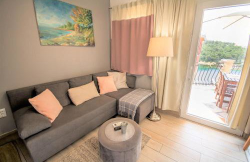 Apartments Mali Dvor Novigrad - Photo 35