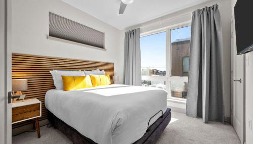 ElevateA Rooftop - Silverthorne - Foto 2