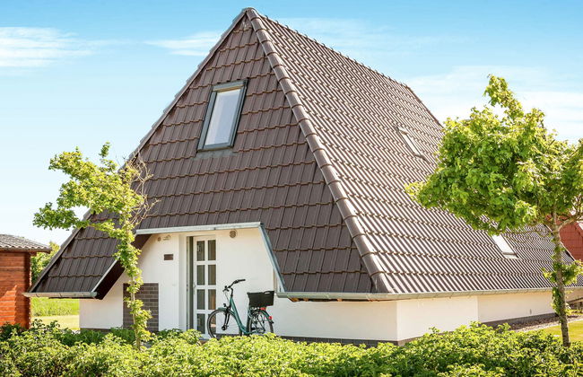 3 bedroom House in Wurster Nordseeküste with garden and terrace - Photo 2