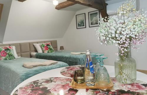 Under the Hill 3 - Foto 34