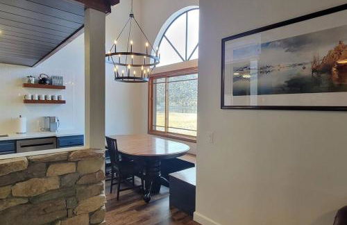Lakefront Mountain Retreat - Foto 35