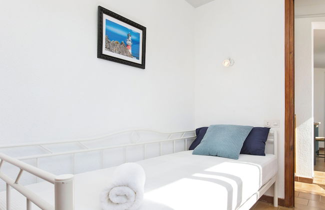 Tensi in Blanes With 5 Bedrooms and 2 Bathrooms - Photo 13