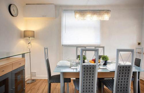 Rawmarsh House, Rotherham for contractors & Families, off-road parking, high speed wifi - Foto 41