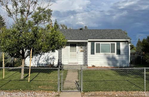 Charming 2-Bedroom House for a Peaceful Getaway - Foto 10