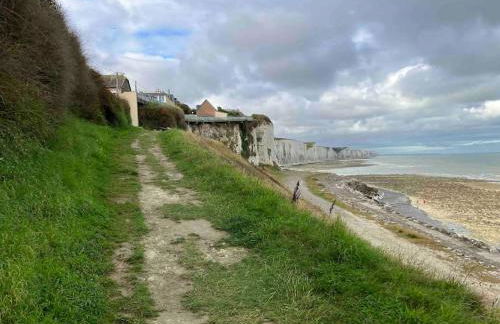 Villa Emilia - vue mer centre du village - Foto 57