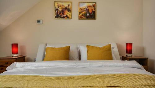 Runcorn - House - Sleeps 6 - Parking - Garden - Foto 4