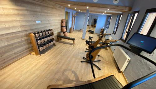 Vue panoramique sur les montagnes plein Sud - T2 Skis aux pieds, Piscine & Spa - Photo 4