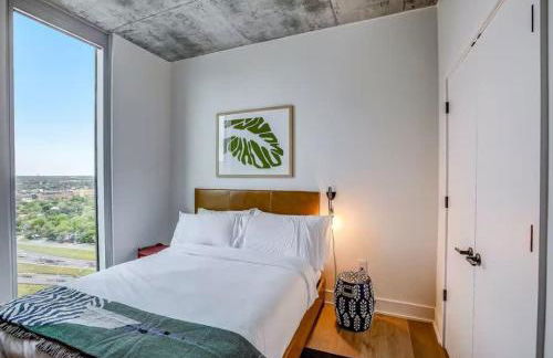 Austin McConaughey Heated Pool by Barcle - Foto 30